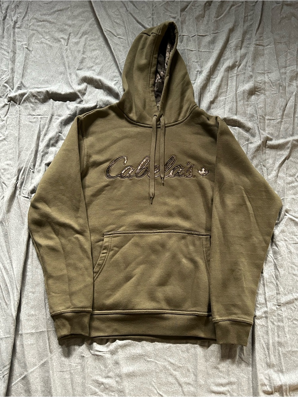 Cabela's Men's Olive Green Script Spell Out Hoodie with Camo Lining
